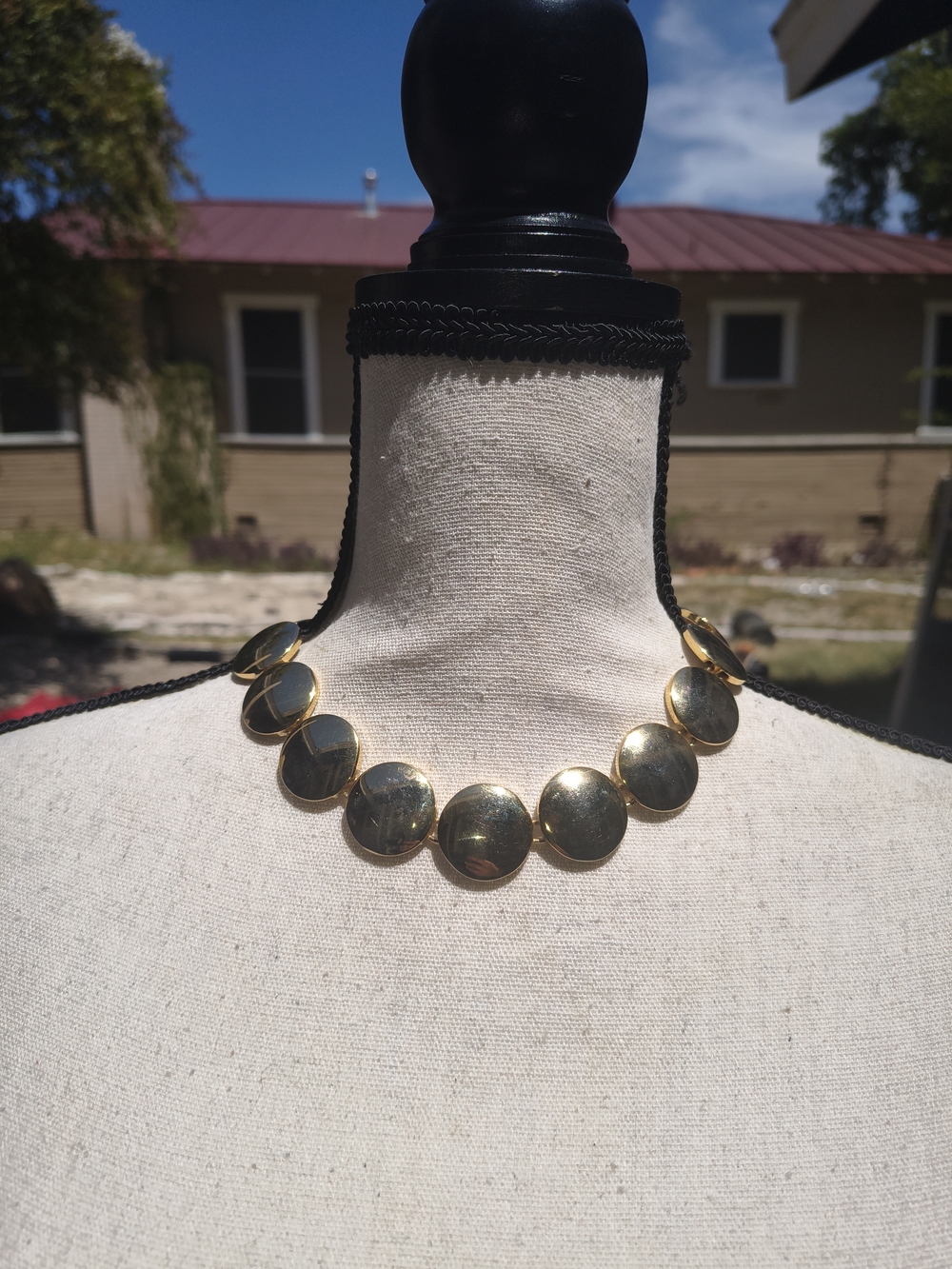 Classic Gold Disc Collar Necklace - Women Jewelry